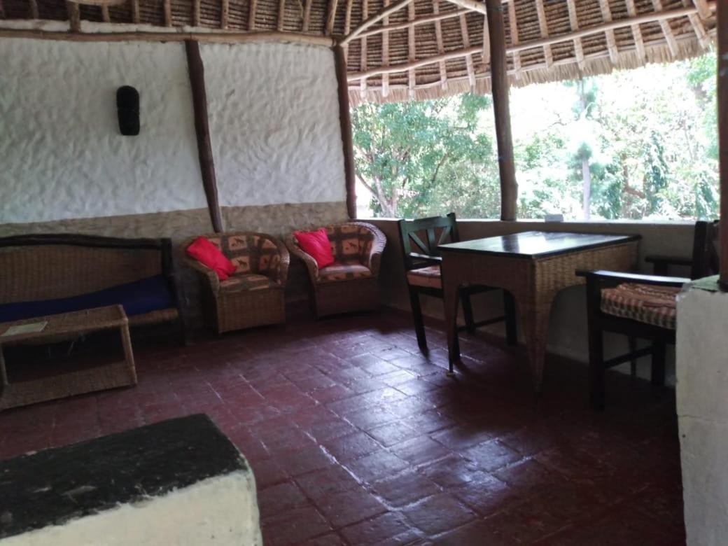 Diani Banda Cottages Diani Beach Luaran gambar