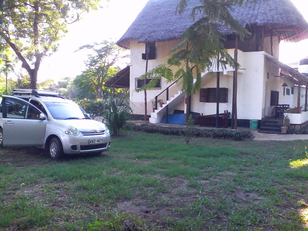 Diani Banda Cottages Diani Beach Luaran gambar