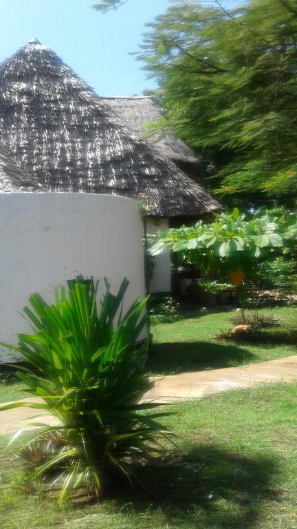 Diani Banda Cottages Diani Beach Luaran gambar